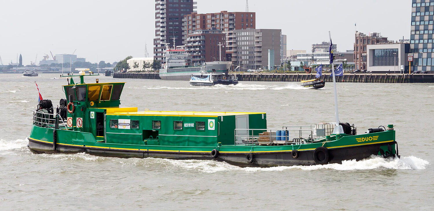 binnenvaartwinkel bunkerboot duo en arno